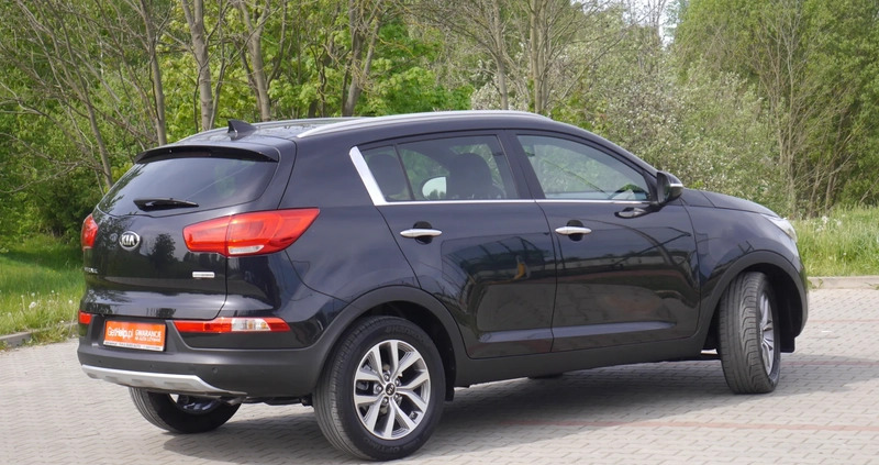 Kia Sportage cena 48900 przebieg: 117000, rok produkcji 2015 z Starachowice małe 781